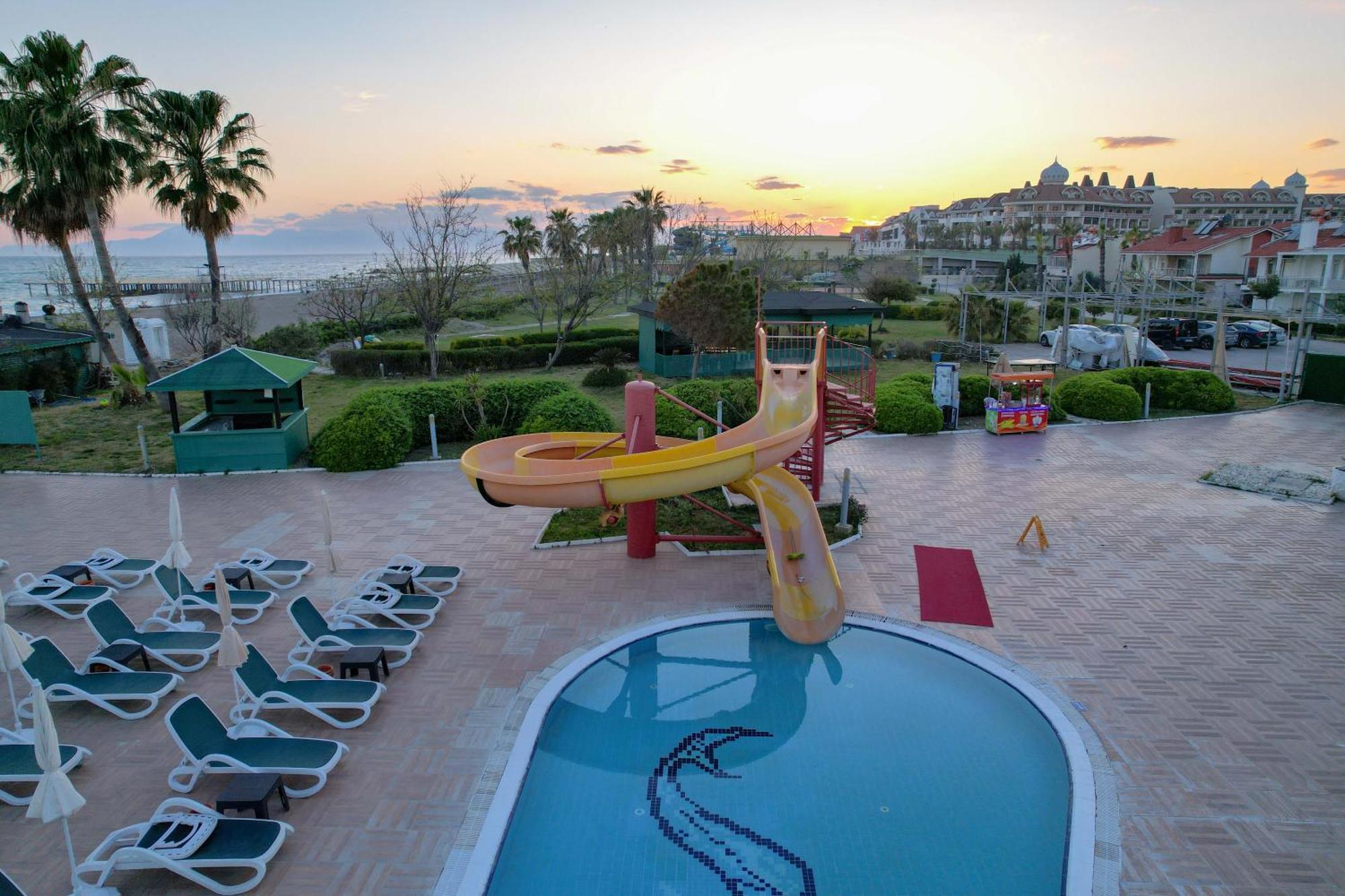 Otel Clover Magic Seagate Belek Antalya
